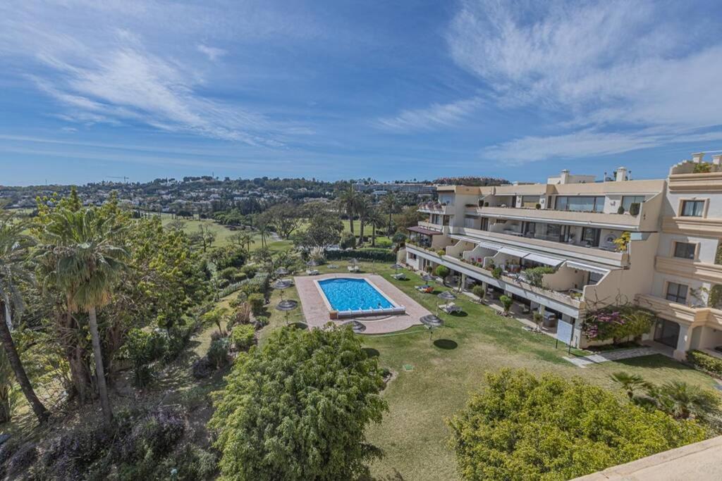 Luxe Del Golf - Brisas *