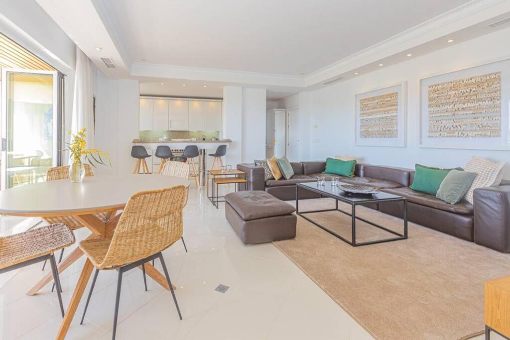Luxe Del Golf - Brisas Apartamento